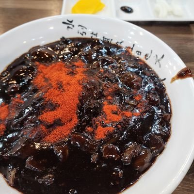 20kdVEuUHkQtj2W's profile picture. 