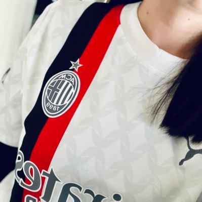 @acmilan ♥️🖤