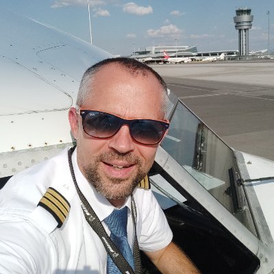 Pro Pilot, Aviation Journalist & Digital Marketing Jedi