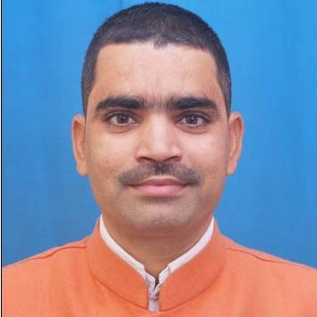 अनन्याश्चिन्तयन्तो मां ये जनाः पर्युपासते।
तेषां नित्याभियुक्तानां योगक्षेमं वहाम्यहम्।।