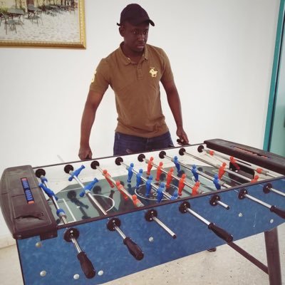 AzizY22338's profile picture. 