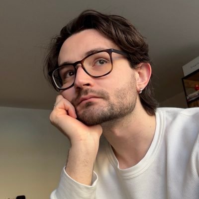 designer / gamer • here to add to your timeline, but can’t tell you what • currently @erth_AI • prev @riotgames + @kangagg