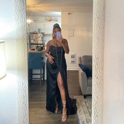 A Creative. Affrocentric as fuck. I organize cool experiences: