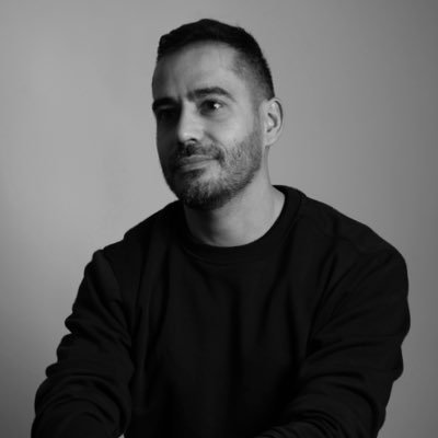 pmalave's profile picture. CEO @Chillypills y Profesor de Marketing. Dicen que estamos hechos de átomos pero prefiero pensar que estamos hechos de historias. Aquí, la mía ¿Te unes?