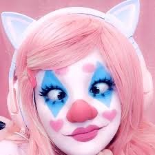 clownygrl Profile Picture
