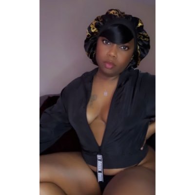 BrittneyBitchh6's profile picture. Instagram: its_brittney25