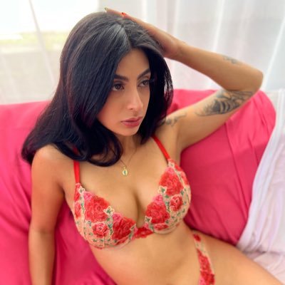 No soy una chica normal, pero bien que podría ser tu vecina 🤭