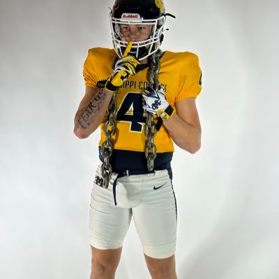 Mississippi College | TE | 6’3 225lbs | 3.7 GPA | email:steelebrayden23@gmail.com