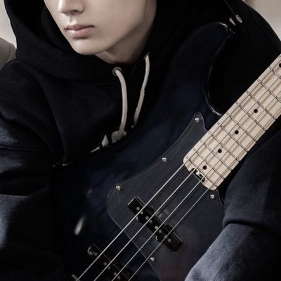 MilsHighClub's profile picture. A block in the tessellation.