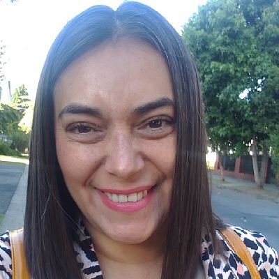 Mamá de Matías, devota de corazón💚🤍⚽ Periodista @Uc_Temuco 
Conductora #SeñalUCT Radio El Conquistador Temuco y Mirada Regional TVUCT Araucanía