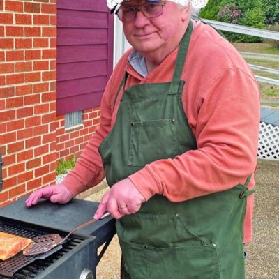 homeowner on Lake Keowee, Skins hot dog connoisseur