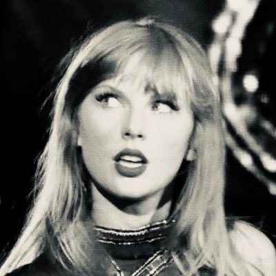 Fan account dedicated to multi-award winning singer-songwriter, producer, director and doctor Taylor Swift. #1 Dear Reader Stan 🤍🪩✨ Saw Taylor 27/8 🇲🇽
