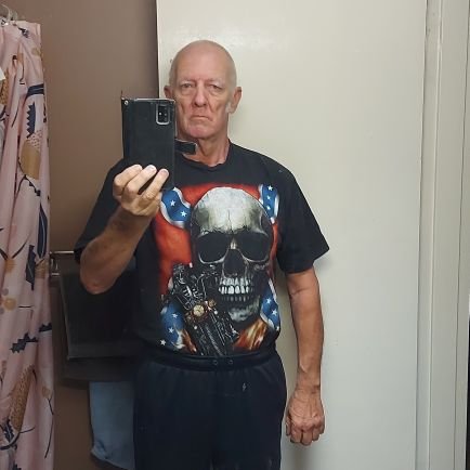 I'm 62 from Australia. looking for serious relationship. no games. only serious women need to follow. No fakes or scammers needed. don't ask for money or cards.