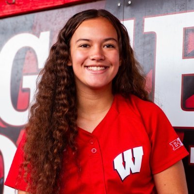 @BadgerSoftball ❤️🤍 | Philippine National Team 🇵🇭 | Indiana Magic Gold 07 National Neace | LHP/1B | Wisconsin Lutheran HS 2025 | 📧: sydneylynnv@gmail.com