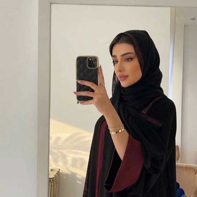Zahrah_reweey Profile Picture