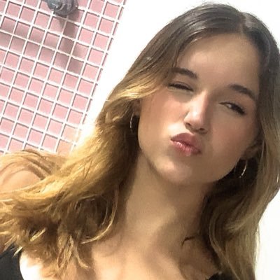 inpalhaca's profile picture. A vida é muito curta para não vivê-la