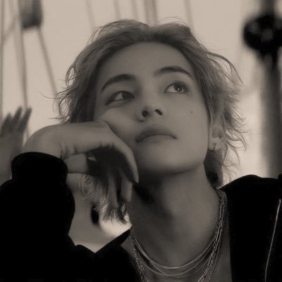 erenqie's profile picture. ㅤㅤ ㅤㅤㅤ jimin, hoseok y yo armando coreos con canciones de taylor