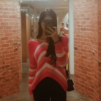 _luluzitaa_'s profile picture. ig: luana.psv
:)