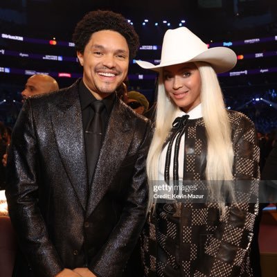 shatteredjosh's profile picture. groupme hole puncher | freelance cyberbully