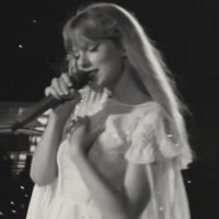 val (@ttswift_13) 's Twitter Profile