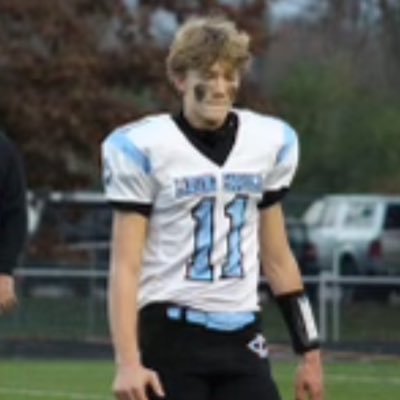 ⚡️6’4 195 Class of 2027 QB. 3.6 GPA Lansing Catholic High school, Head coach @jimbaker52 ⚡️ Lansing catholic Varsity basketball⚡️