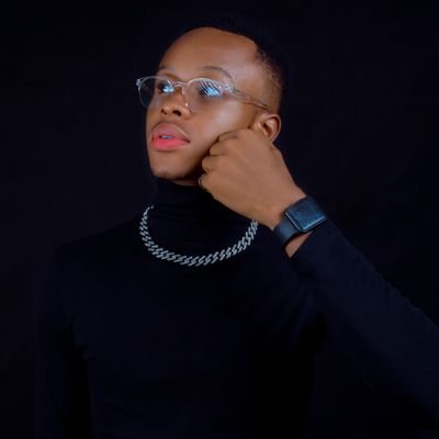 Funderful7's profile picture. Spread love and heal the world 🌍.
Model and Fashionista. 
Wizkid fc ❤️🦅