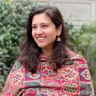 MoizzahGilani's profile picture. Business Development Manager @InvoZone | ex-Marketing & PR Executive @TechHubConnect & @herselfpk;@PITB_Official