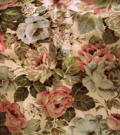 crepidaruber's profile picture. The official Crepidaruber twitter page. 
We're fashion lovers. We update about fashion. We share our ideas. Check it out: http://t.co/tbQ754GxAD