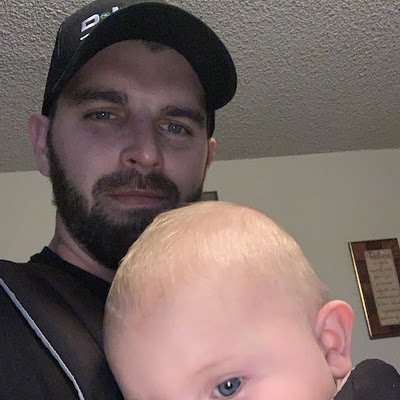 Cbrumley90's profile picture. Average American father,  husband,  and son.