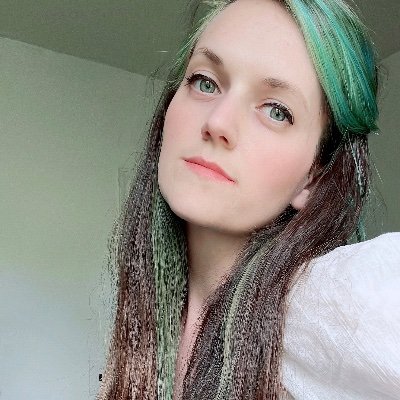 lotrgirl_'s profile picture. 