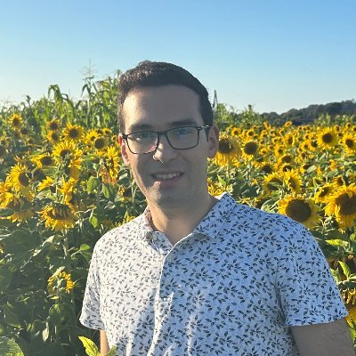 I am an electrical engineering PhD student at Stanford. My interests include blockchains, cryptography and probability theory.