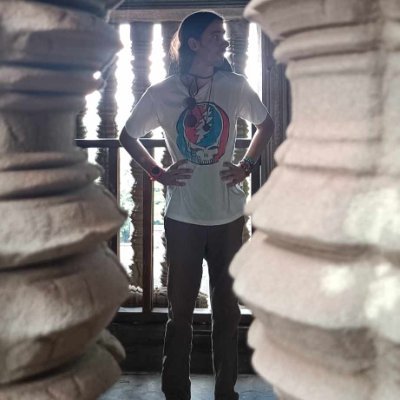 Visited 12 countries in 2019. Self-published 15 books. 1st poetry chapbook - EMPTY BEER CANS (@TheAlienBuddha)
Bandcamp (https://t.co/JznhMhb1pV)