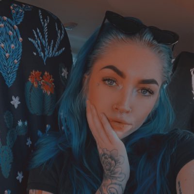 wtfitsamber's profile picture. hello I'm here to complain and tell my secrets. welcome to my diary?