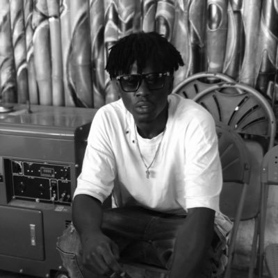 NanaLazio1's profile picture. make sure you pray when you kneel! unruly family ❤Barcelona 🇪🇸🇬🇭🇯🇲❤