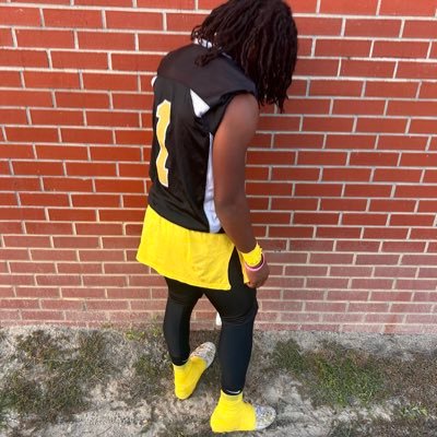 5’5 RB/WR/ 152lbs(Butler High School) C/O 2025 @smithtreshod@gmail.com 3.9 GPA a great student athlete. State track runner and nation nb qualifier