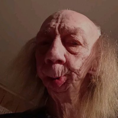 nuevagenerac22's profile picture. 