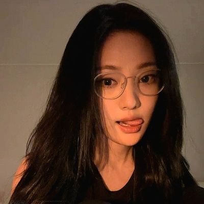 Ꮺ 𝓘.llusoire ፧ 02 — a scorpio girl who have voice is soo mellifluous. 宁艺卓 。☆