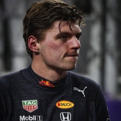 lecleastp's profile picture. simply lovely | she/her | 17 | MV1 CL16 CS55 AA23 | 1633