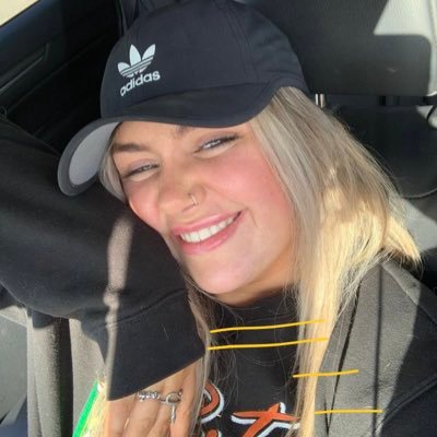 I’m cool to chat with I don’t hurt people and I’m single never married before looking for relationship and you can follow my TikTok— laurenjnicole91