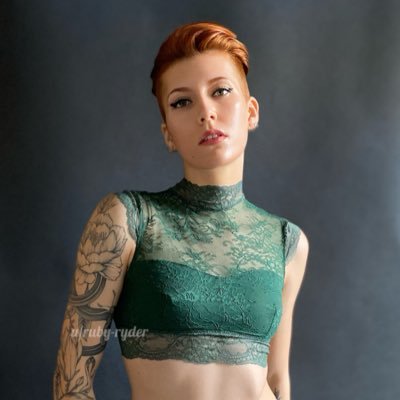 NSFW/18+ | My hobbies include talking about my car incessantly and taking my clothes off | For more exclusive content and interaction check out my OnlyFans!