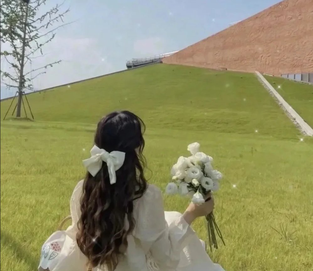 tessa_tour30977's profile picture. Don't take away your happiness of a day because of someone else's word.