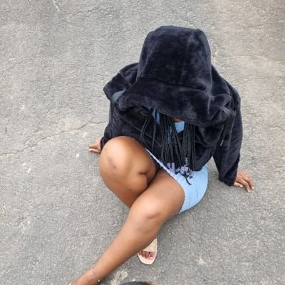 UZanedloziM's profile picture. 