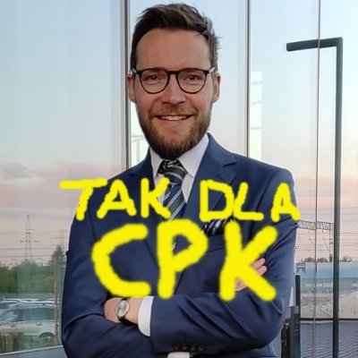 Marketing, piłka nożna, polityka.
Ex-dyrektor sportowy w Chojniczance i ex-dyrektor wykonawczy w Arce. Fanatyk mądrego poruszania się bez piłki.