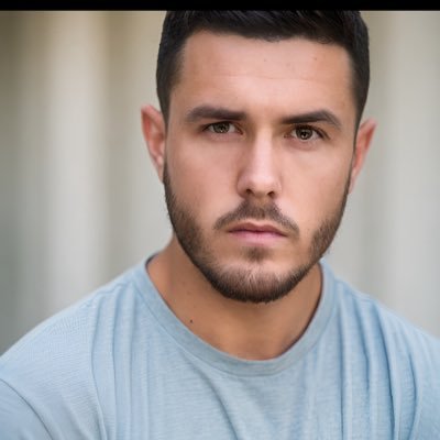 Actor 🎬| Welsh 🏴󠁧󠁢󠁷󠁬󠁳󠁿 | @Pobolycwm, @Marvel , #Blackwidow BJJ practitioner🥋🤙🏻Agent: @jk_management