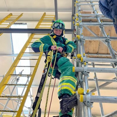 laurmcewan's profile picture. 🚑✌️🐕⛰️🏋️‍♀️📸 🍔