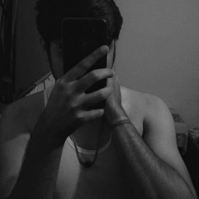 yourspushkar26's profile picture. न कंचित् शाश्वतम् 🌼