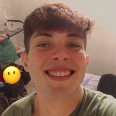chriszadaf's profile picture. Essa é a minha única página no Twitter 🐦