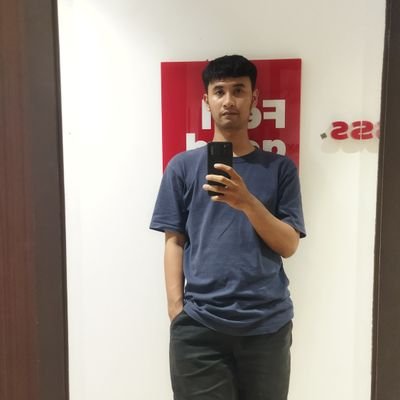 Hiroagungprata2's profile picture. Silly.