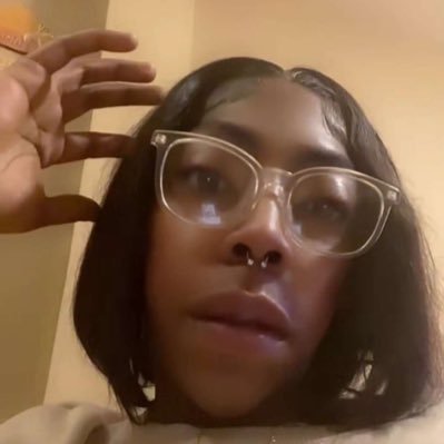 WhiteMarteisha's profile picture. 🖤✨