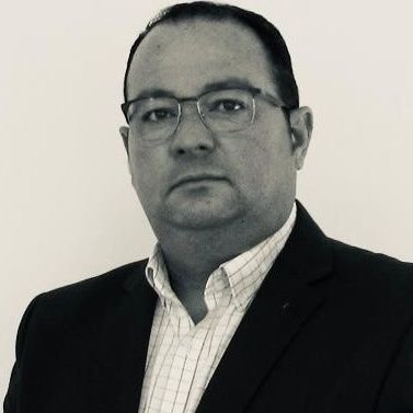 Director en González & Garcia consultores. administrador de fincas colegiado N° 912, asesor fiscal y perito judicial. Padre, marido y motero empedernido.